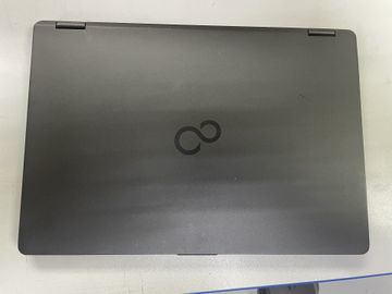 01-200794247: Fujitsu 12/core i5 8265u ddr4/8gb ddr4/hdd *відсутній/ssd 256 gb/*інтегрована