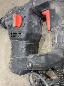 Б/в Перфоратор Дніпро-М без моделі 01-200801641