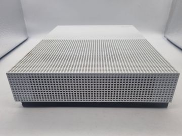 Б/у Игровая приставка Microsoft xbox one s 500gb 01-200775429