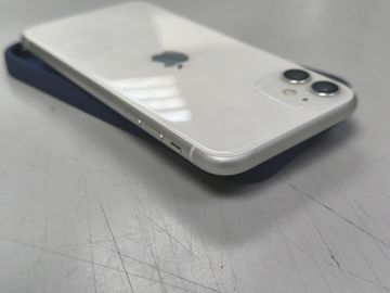 Б/в Мобільний телефон Apple iphone 11 64gb 01-200817077
