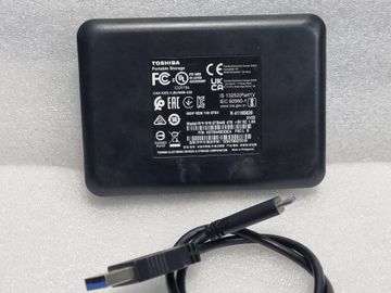 Б/в Hdd  зовнішній Toshiba portable storage 4tb 01-200817698