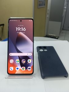 Б/в Мобільний телефон Motorola moto g86 5g 12/256gb 01-200798010