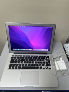 Б/в Ноутбук Apple macbook air a1466/ 13,3"/ core i5 1.3ghz/ram4gb/ssd256gb/intel hd graphics 5000 01-200851602