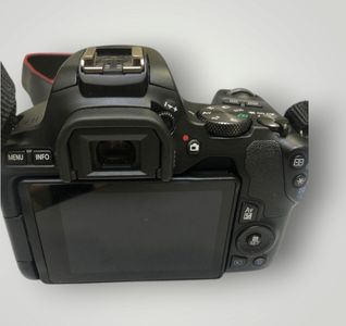 Б/в Фотоапарат Canon eos 250d kit 18-55mm ef-s is stm 01-200803848