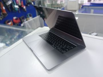 Б/в Ноутбук Apple macbook pro 16" 2019 a2141 core i9 2,4ghz/ram16gb/ssd1tb/amd radeon pro 5500m 4gb 01-200814583
