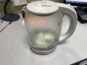 Б/в Електрочайник Holmer hks-1720gw 01-200868515