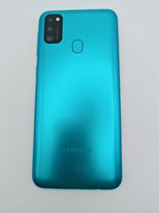 Б/в Мобільний телефон Samsung m215f galaxy m21 4/64gb 01-200887615