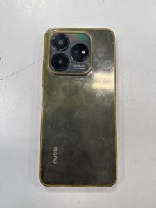 Б/в Мобільний телефон Zte nubia v60 design 6/256gb 01-200899554