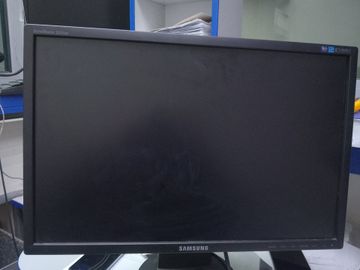 Б/у Монитор Samsung 2243bw 01-200909990