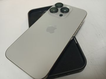 Б/в Мобільний телефон Apple iphone 16 pro 256gb 01-200916164