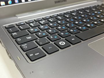 Б/в Ноутбук Samsung 14/amd a6 4455m ddr3/8gb ddr3/hdd 500 gb/ssd *відсутній/*інтегрована 01-200919825