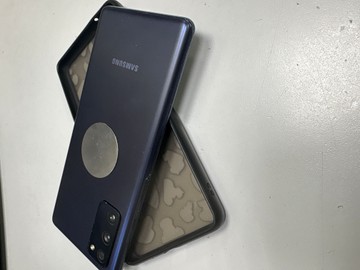 Б/в Мобільний телефон Samsung galaxy s20 fe sm-g780g 6/128gb 01-200893104