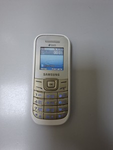 Б/в Мобільний телефон Samsung e1202i 01-200952395