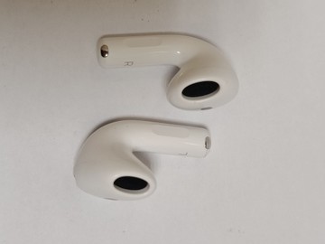 Б/в Навушники Apple airpods 4 with active noise cancellation 01-200962500