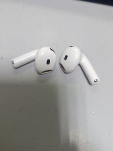 Б/в Навушники Apple airpods 4 01-200971777