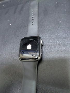 Б/в Смарт-годинник Apple watch series 4 gps 44mm aluminium case 01-200967972