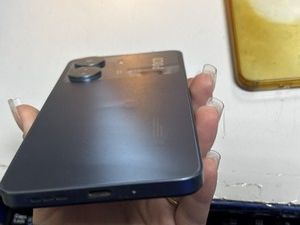 Б/в Мобільний телефон Poco c65 6/128gb 01-200973139