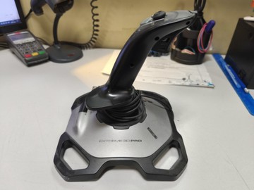 Б/в Ігровий джойстик Logitech extreme 3d pro 01-201011956