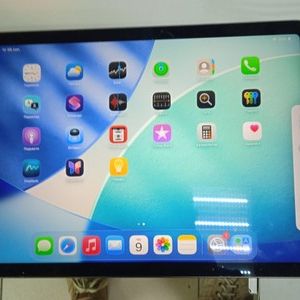 Б/у Планшет Apple ipad air 2020 wi-fi 64gb 01-201021237