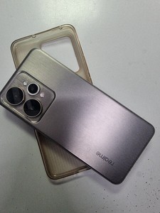 Б/у Мобільний телефон Realme 15 5g 12/512gb 01-201028082