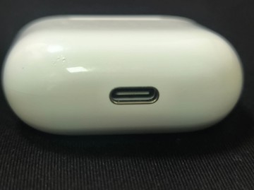 Б/у Навушники Apple airpods 4 01-201098108