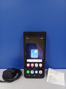 Б/в Мобільний телефон Samsung galaxy s23 sm-s911b/ds 8/256gb 01-201104981