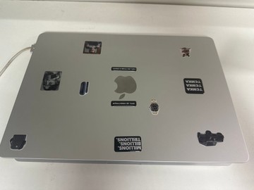 Б/у Ноутбук Apple macbook a3114/15.3/m3/8 gb/256 gb/10 core gpu retina 01-201096135