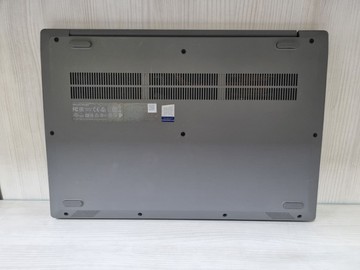 Б/в Ноутбук Lenovo 15/amd a6 9225 ddr4/4gb ddr2/hdd 500 gb/ssd *відсутній/*інтегрована 01-201116177