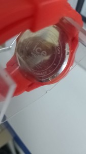 Ice Watch red