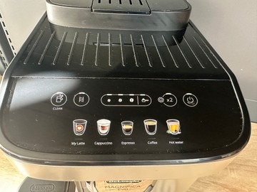 Б/в Кавоварка Delonghi magnifica evo ecam 290.61.b 01-201102727