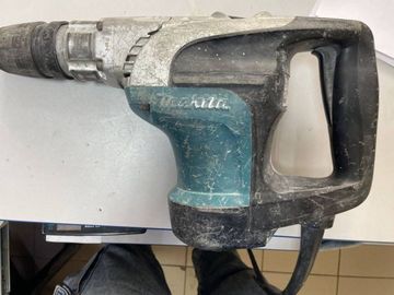 01-200451350: Makita hr4002