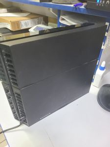 01-200598919: Sony playstation 4 slim 1tb