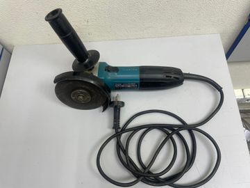 01-200611725: Makita ga5030