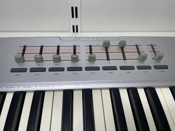 Б/у Midi-клавиатура M-Audio oxygen 61 mkv 01-200635396