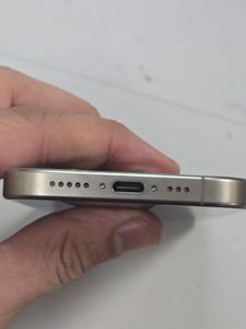 01-200756533: Apple iphone 15 pro 128gb