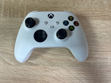 01-200763091: Microsoft xbox series x s wireless controller