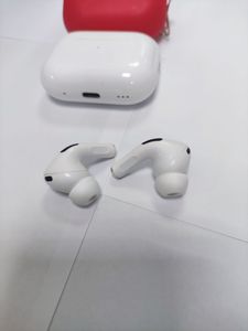 01-200778338: Apple airpods pro 2nd generation with magsafe charging case usb-c
