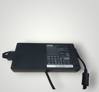 Б/в Ноутбук Lenovo 16/core i7-14700hx ddr5/8gb ddr5/hdd *відсутній/ssd 1000 gb/geforce rtx4070 8gb 01-200758960