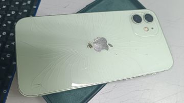 Б/в Мобільний телефон Apple iphone 12 64gb 01-200829362