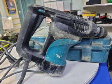 Б/в Перфоратор Makita hr2810 01-200796087