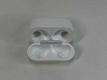 Б/в Навушники Apple airpods 4 01-200847667