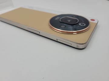 Б/у Мобильный телефон Zte nubia focus pro 8/256gb 01-200820956