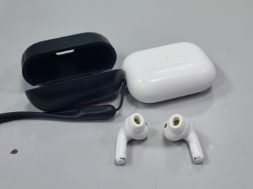 Б/в Навушники Apple airpods pro 2nd generation with magsafe charging case usb-c 01-200824657