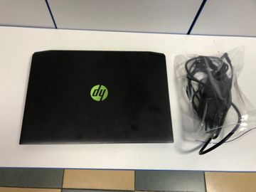 Б/в Ноутбук Hp 15/ryzen 5 3550h ddr4/8gb ddr4/hdd *відсутній/ssd 256 gb/geforce gtx1050 3gb 01-200866863