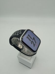 Б/в Смарт-годинник Apple watch nike series 6 gps 40mm aluminum case 01-200873502