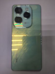 Б/в Мобільний телефон Infinix hot 40 pro 12/256gb 01-200882049