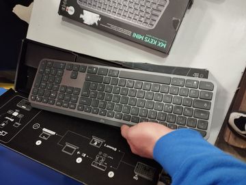 Б/у Пилосос ручний для дому Leifheit powervac li-ion 2500mah 120w 01-200893880