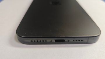 Б/в Мобільний телефон Apple iphone 15 pro max 256gb 01-200893921