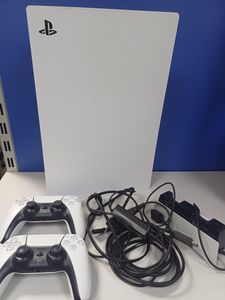 Б/у Игровая приставка Sony playstation 5 825gb 01-200900265