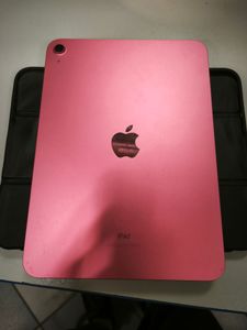 Б/в Планшет Apple ipad 10.9 2022 64gb + stilus 01-200902377